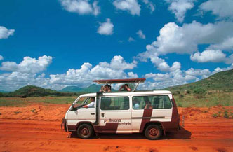 9 dagen inclusief 3 daagse Safari Tsavo East en West met the Reef 1